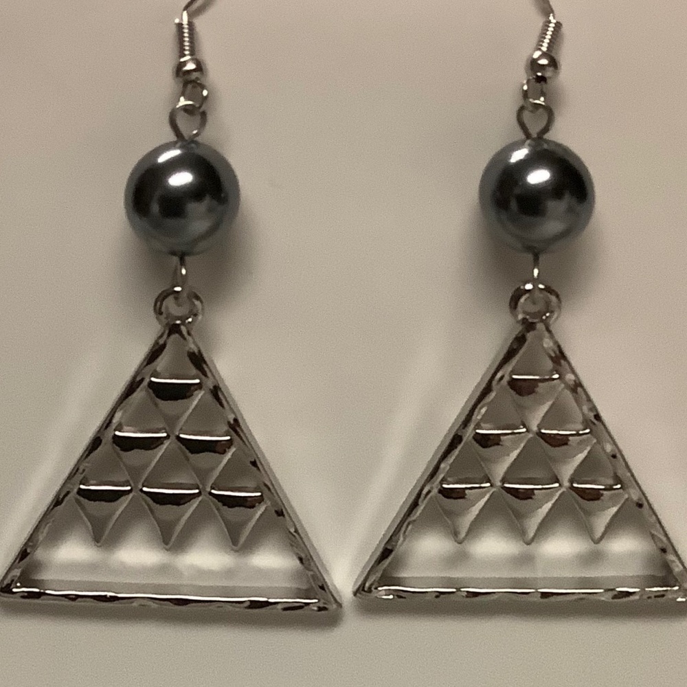 ❤️Hamilton Silver Mauna Kea Earrings w/ Shell Pearl